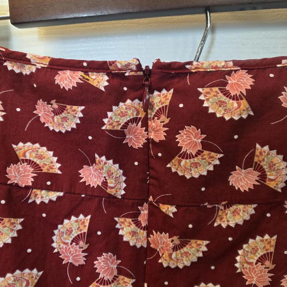 Vintage New York & Co. Red Floral A-Line Skirt with Back Zipper- 12 - Picture 3 of 7